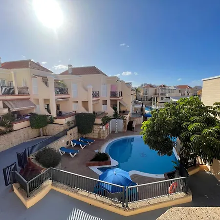 Sarah's - Playa Fanabe Адехе