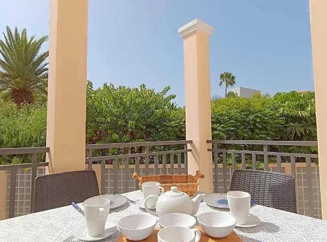 Sarah's - Playa Fañabe Apartamento