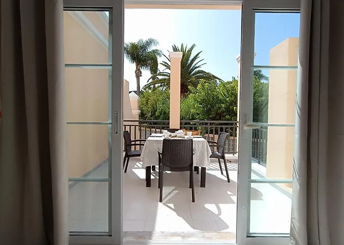 Sarah's - Playa Fañabe Costa Adeje (Tenerife)