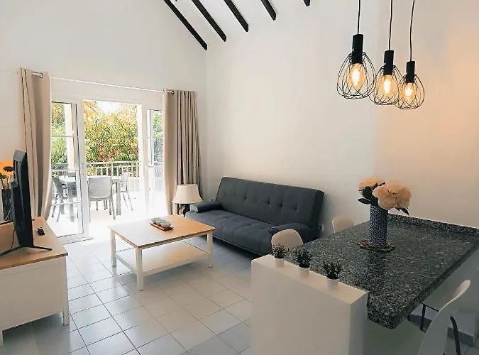 Sarah's - Playa Fañabe