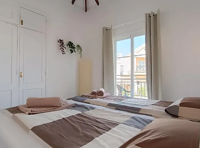 Sarah's - Playa Fañabe * Costa Adeje (Tenerife)