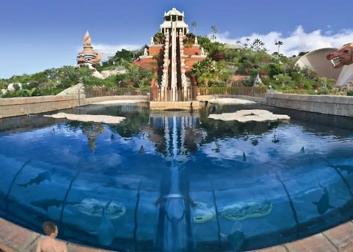 Sarah's - Playa Fanabe *