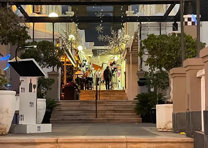 Sarah's - Playa Fanabe Costa Adeje (Tenerife)